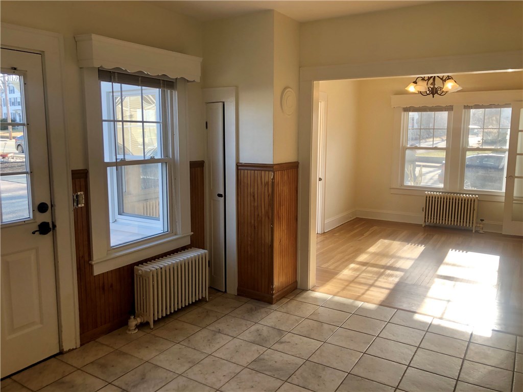 60 Oak Street Westerly, RI 02891 - Photo 5 of 26 Gallery Image 5