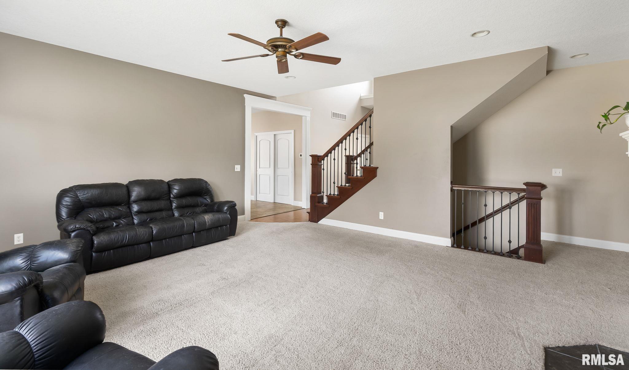 5342 Judge Road Bettendorf, IA 52722 - Photo 7 of 44 Gallery Image 7