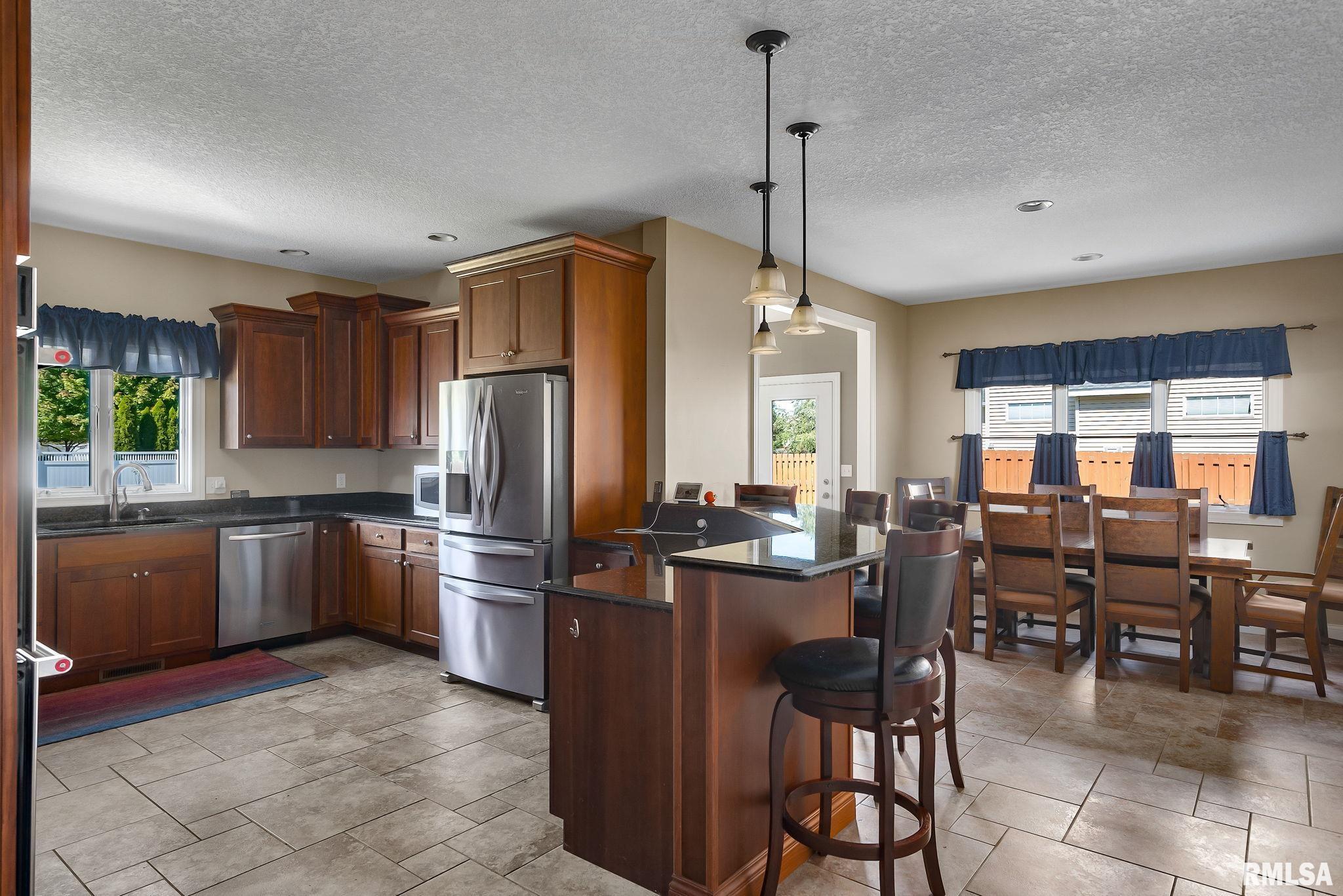 5342 Judge Road Bettendorf, IA 52722 - Photo 8 of 44 Gallery Image 8