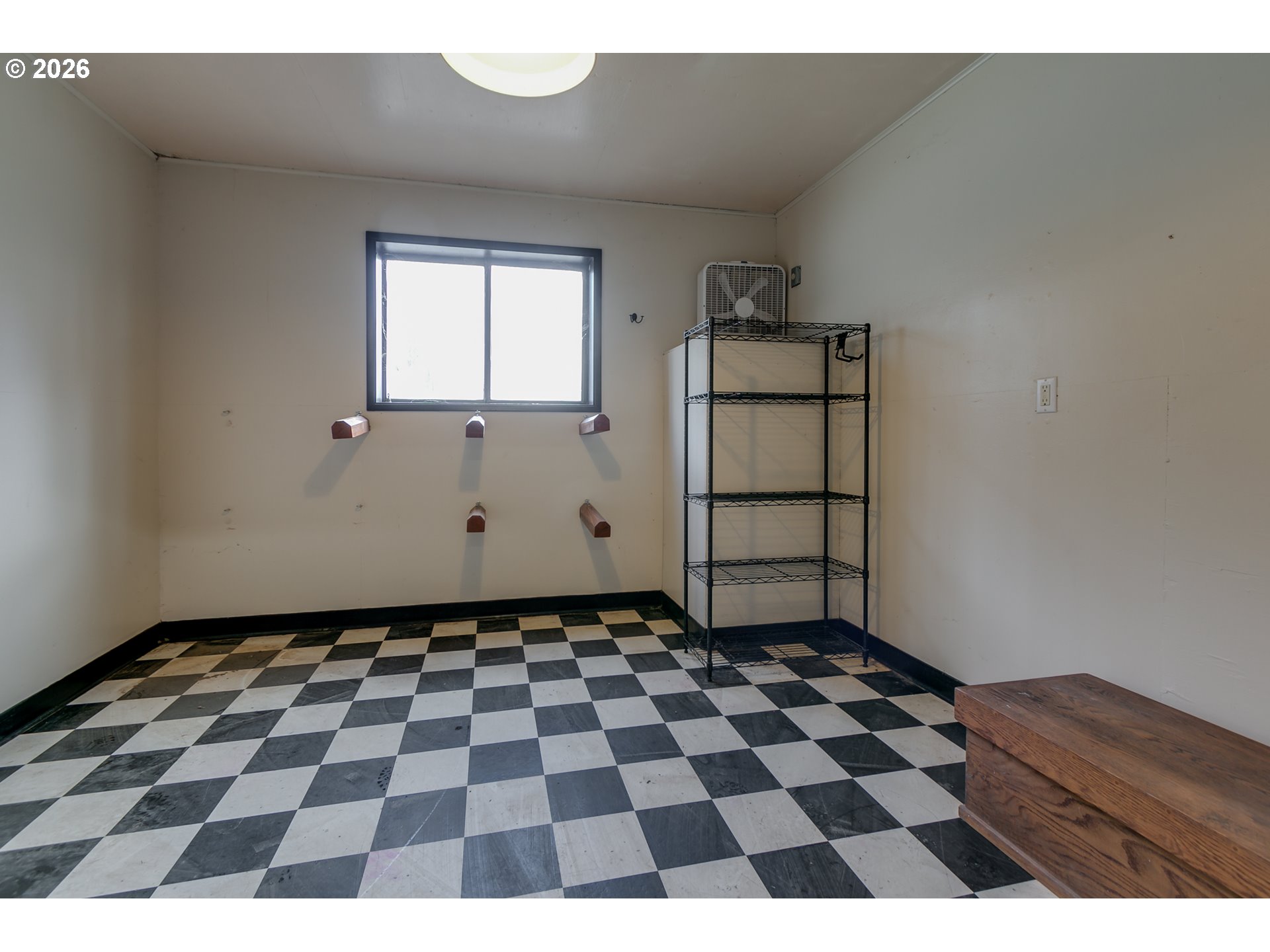 34817 Mathews Road Eugene, OR 97405 - Photo 33 of 40