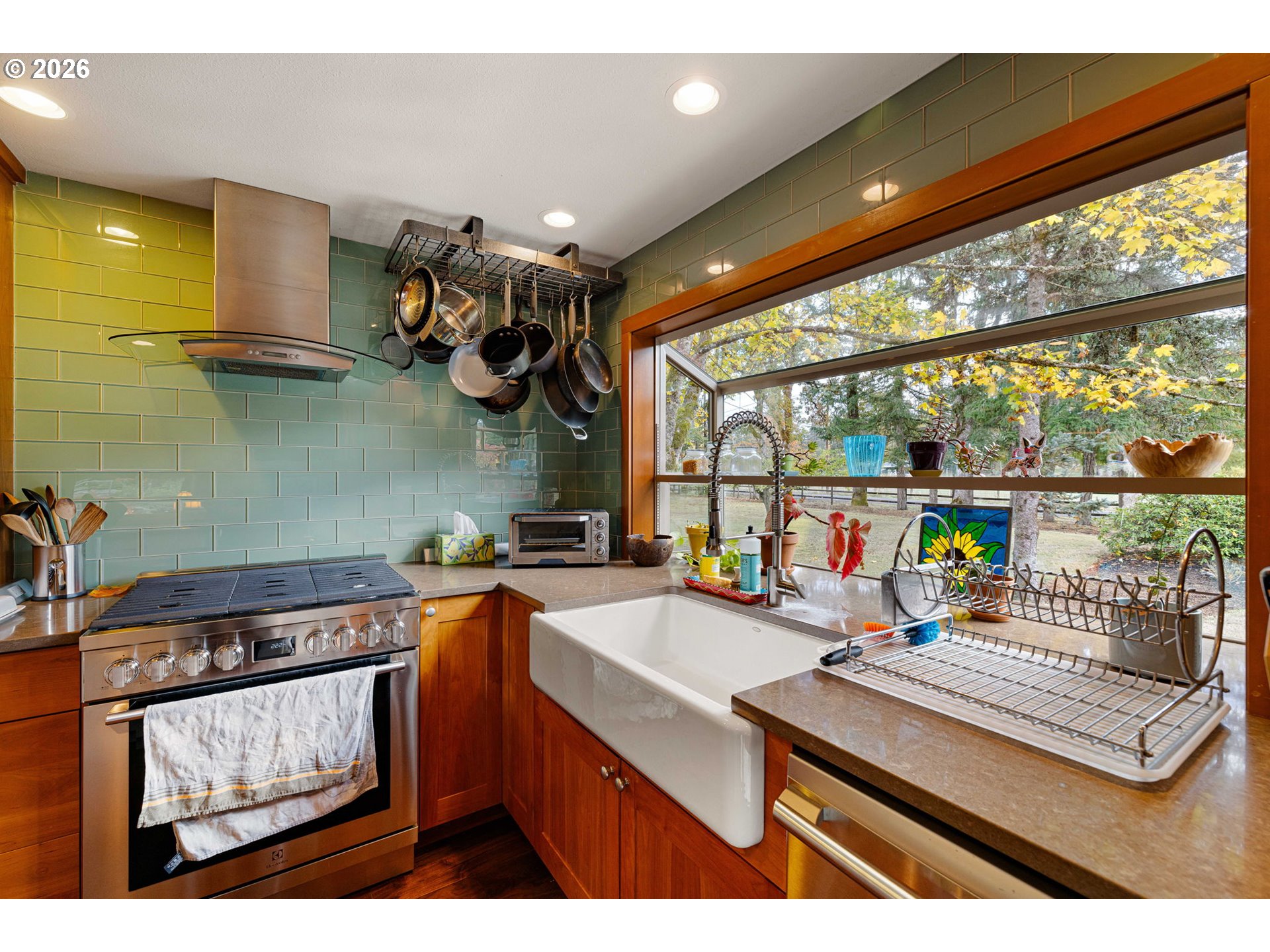 34817 Mathews Road Eugene, OR 97405 - Photo 9 of 40