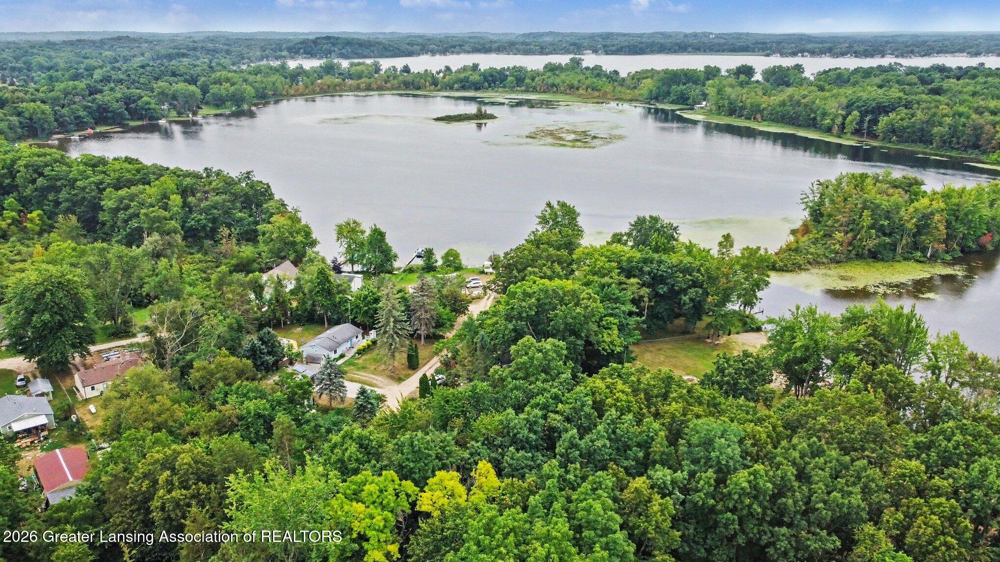 11837 Beech Road Brooklyn, MI 49230 - Photo 30 of 42 Aerial Lake