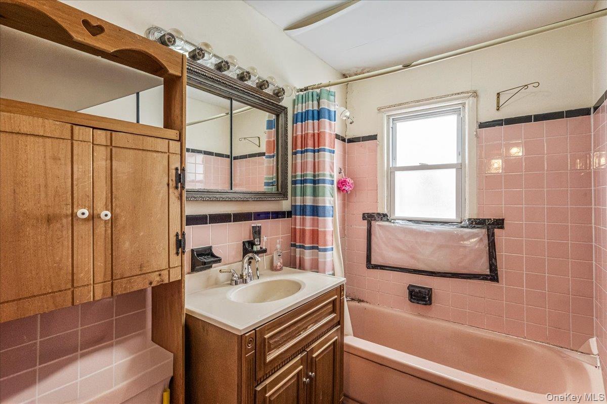 118-02 Springfield Boulevard Queens, NY 11411 - Photo 14 of 22