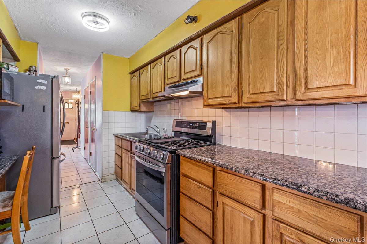 118-02 Springfield Boulevard Queens, NY 11411 - Photo 7 of 22