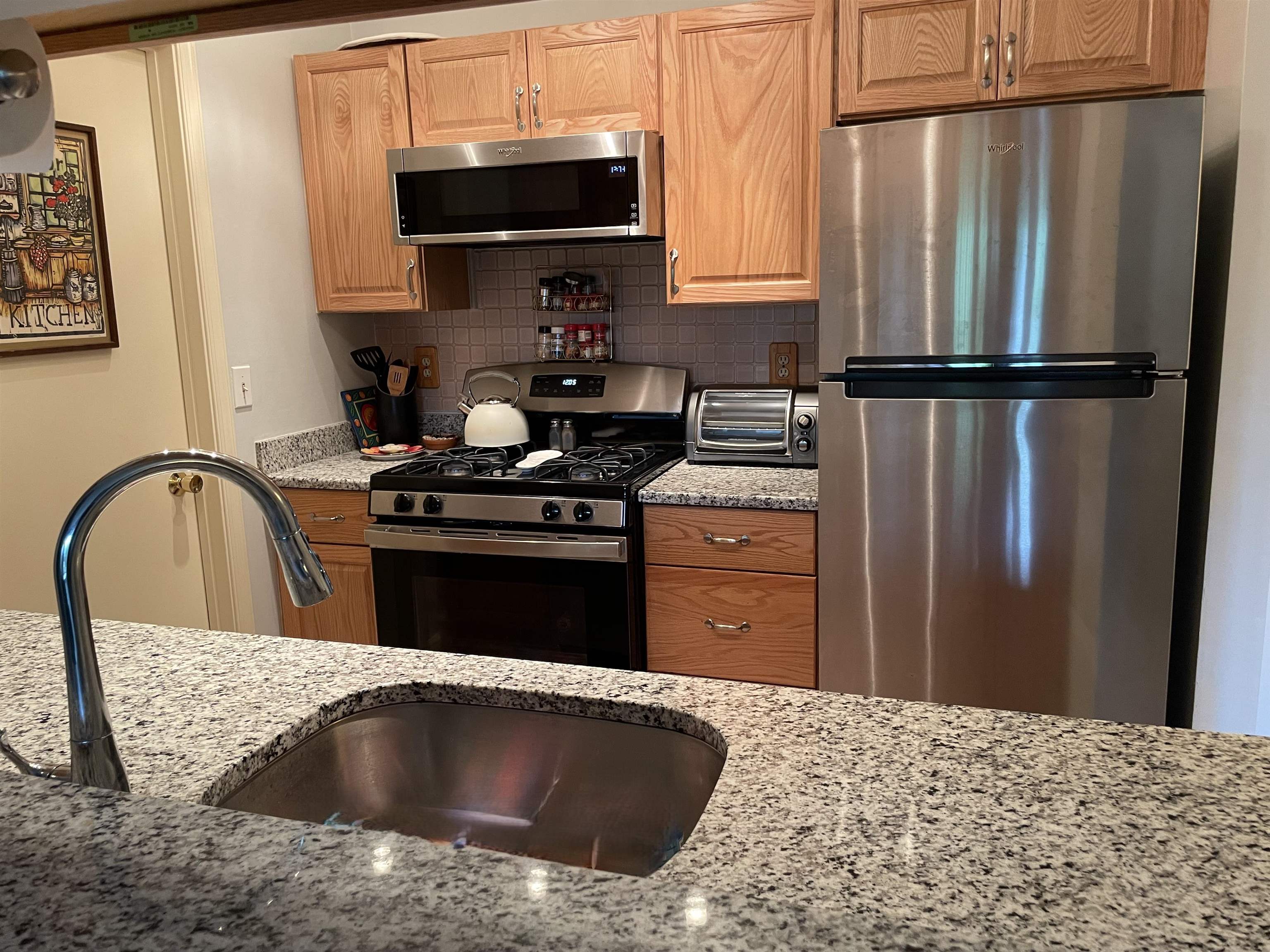 3 Galloway Road, Unit 4 Merrimack, NH 03054 - Photo 2 of 33