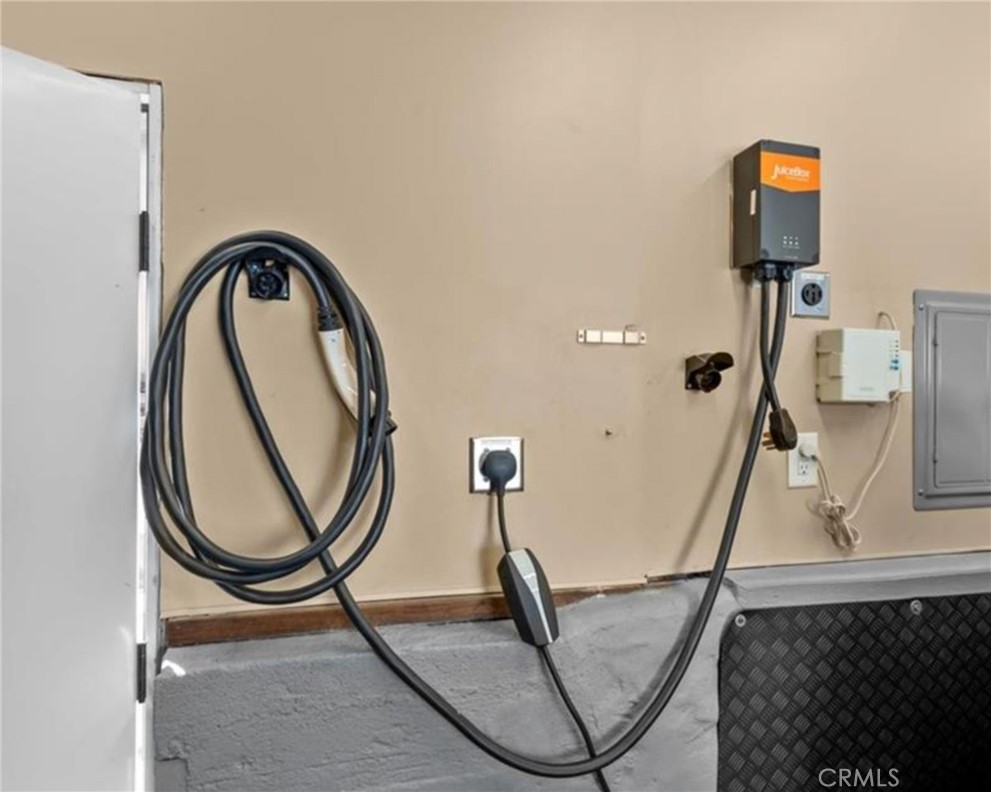 116 Termino Avenue Long Beach, CA 90803 - Photo 39 of 67 2 EV chargers in the garage