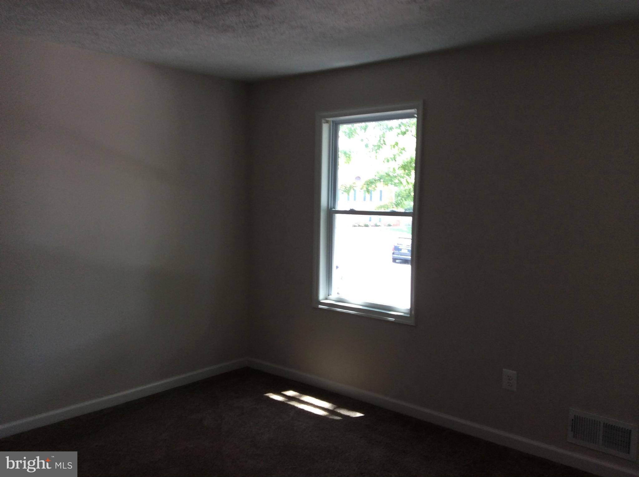 9240 Hood Road Manassas, VA 20110 - Photo 8 of 11 Bedroom