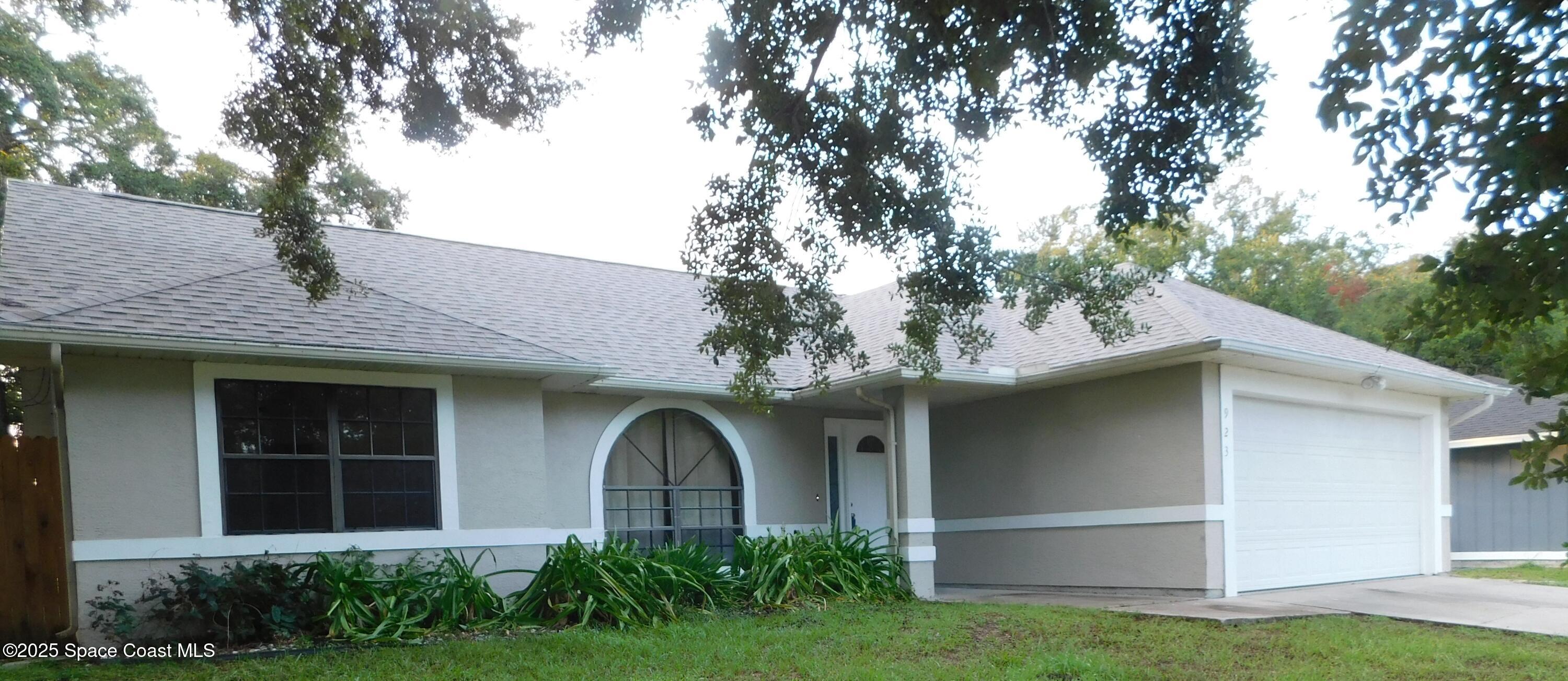 923 Glencove Ave Northwest  