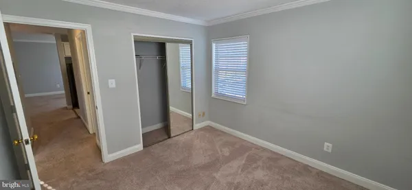 $1,850 | 2301 Farrington Avenue, Unit 303, Alexandria, VA 22303
