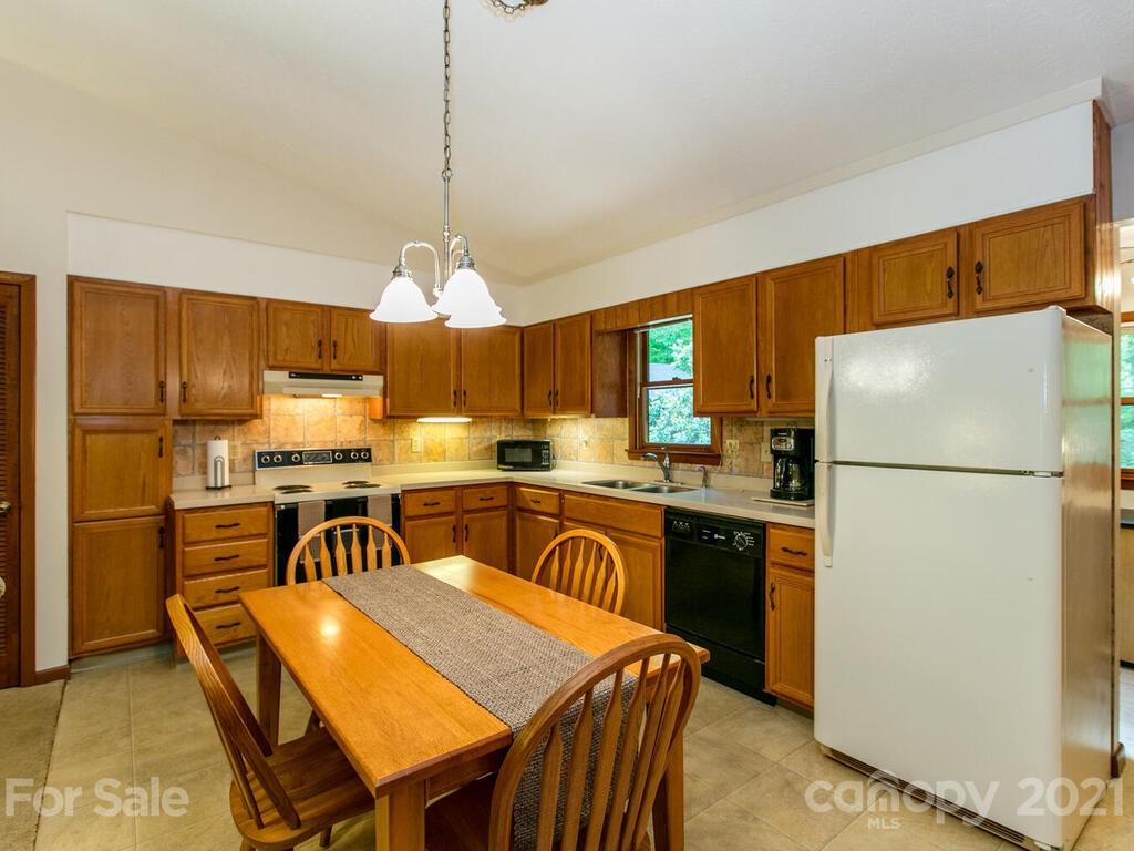 227 Gravely Branch Road Fletcher, NC 28732 - Photo 17 of 39 Gallery Image 17