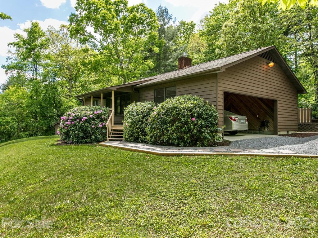 227 Gravely Branch Road Fletcher, NC 28732 - Photo 4 of 39 Gallery Image 4