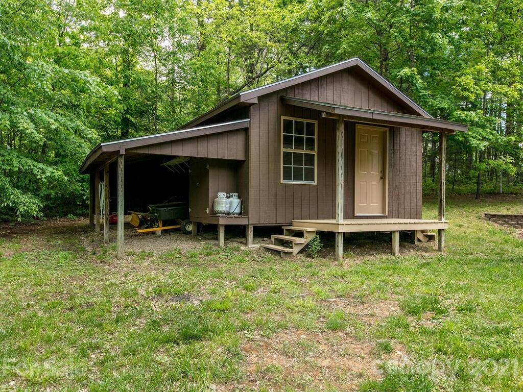 227 Gravely Branch Road Fletcher, NC 28732 - Photo 35 of 39 Gallery Image 35