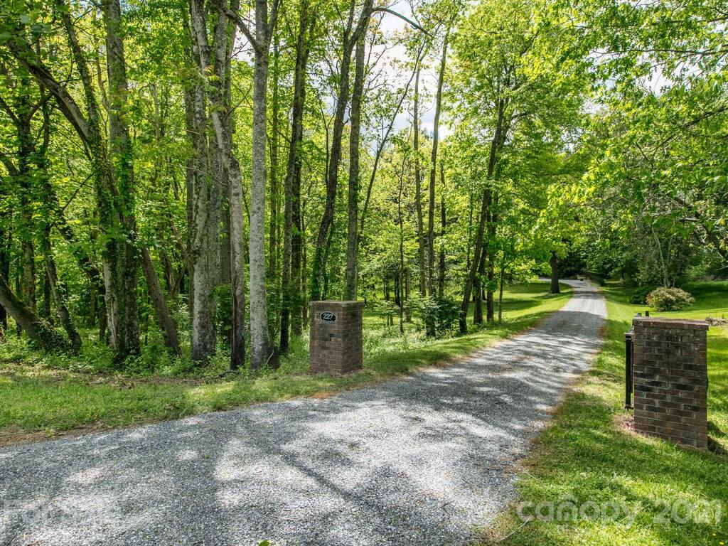 227 Gravely Branch Road Fletcher, NC 28732 - Photo 9 of 39 Gallery Image 9