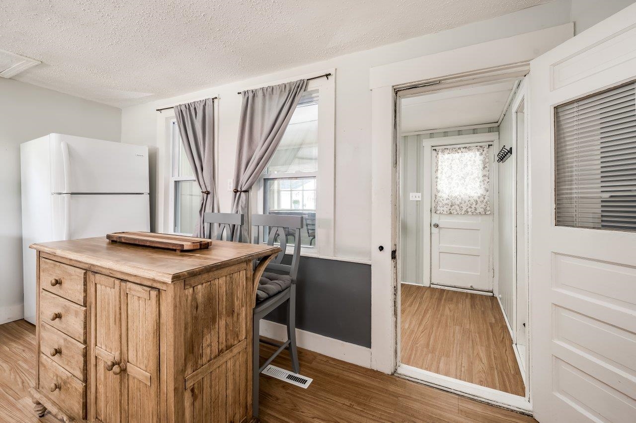 59 Walnut Street Rochester, NH 03867 - Photo 11 of 40