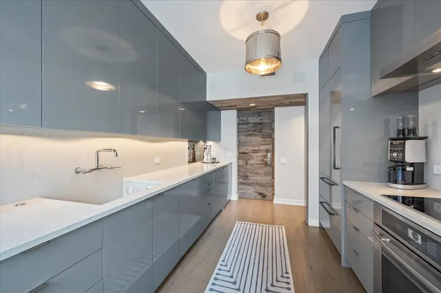 $14,000 | 1000 North Lake Shore Plaza, Unit 12B, Chicago, IL 60611