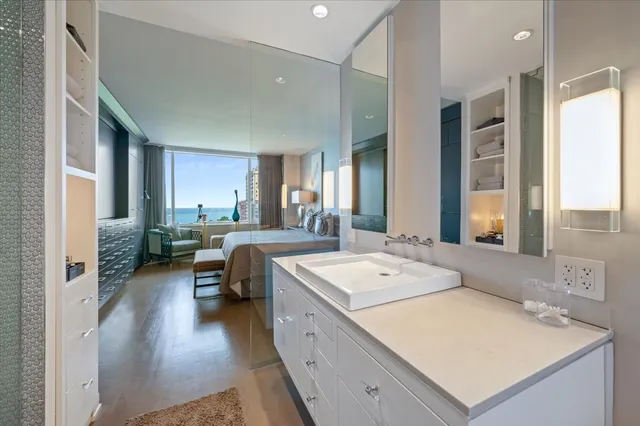 $14,000 | 1000 North Lake Shore Plaza, Unit 12B, Chicago, IL 60611