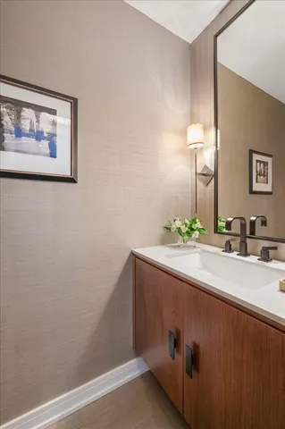 $14,000 | 1000 North Lake Shore Plaza, Unit 12B, Chicago, IL 60611