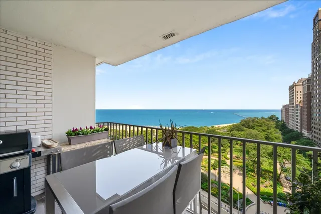 $14,000 | 1000 North Lake Shore Plaza, Unit 12B, Chicago, IL 60611