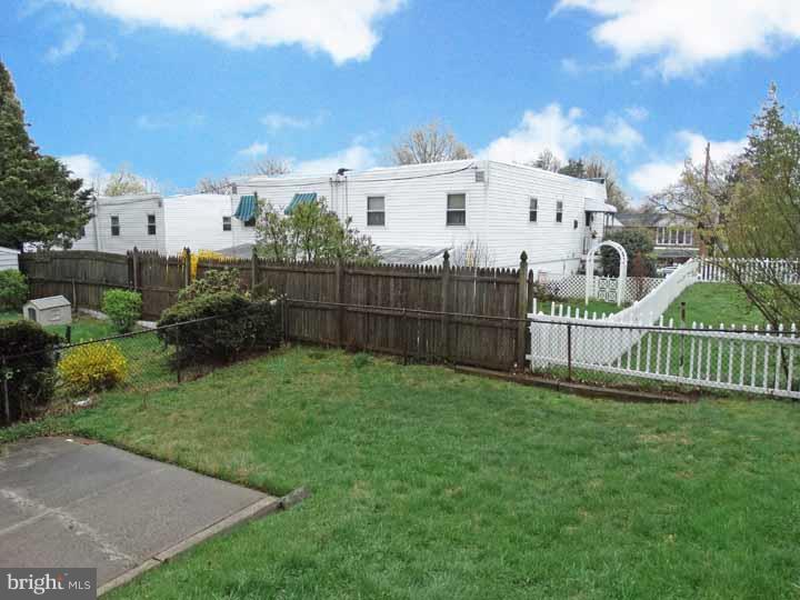 336 Ridgeway Place Philadelphia, PA 19116 - Photo 19 of 20 Gallery Image 19