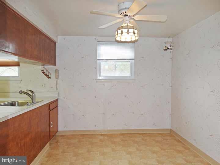 336 Ridgeway Place Philadelphia, PA 19116 - Photo 7 of 20 Breakfast Room