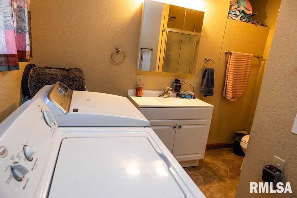 7671 Us Highway Iuka, IL 62849 - Photo 17 of 30