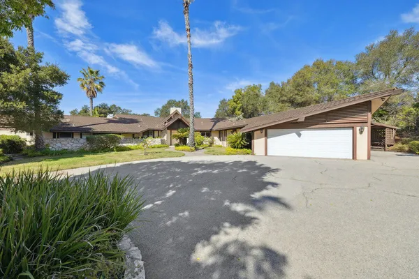 $5,899,000 | 3980 Laguna Blanca Drive, Santa Barbara, CA 93110