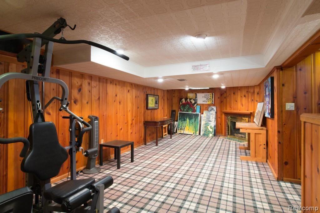 1450 Oxford Road Grosse Pointe, MI 48236 - Photo 21 of 24 au Oxford_014.jpg