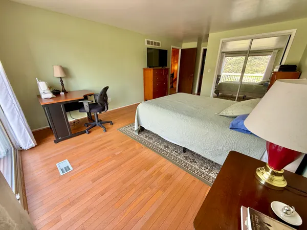 $250,000 | 1651 South Hill Boulevard, Bloomfield Hills, MI 48304