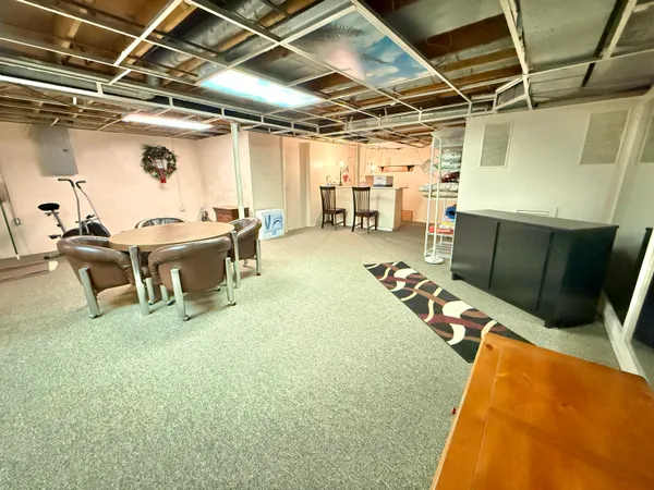 $250,000 | 1651 South Hill Boulevard, Bloomfield Hills, MI 48304
