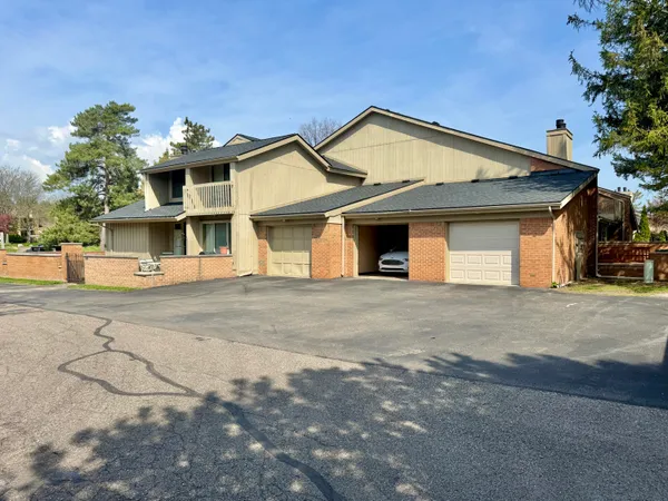 $250,000 | 1651 South Hill Boulevard, Bloomfield Hills, MI 48304
