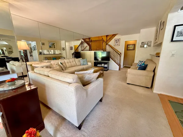 $250,000 | 1651 South Hill Boulevard, Bloomfield Hills, MI 48304