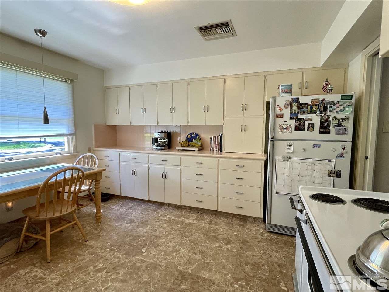 1175 Brown Street Reno, NV 89509 - Photo 13 of 31 Photo 13