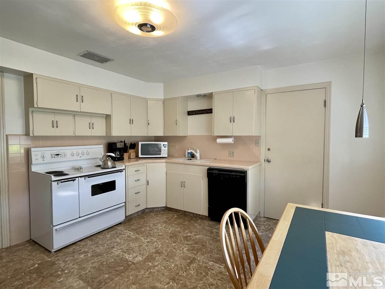 1175 Brown Street Reno, NV 89509 - Photo 2 of 31 Photo 2