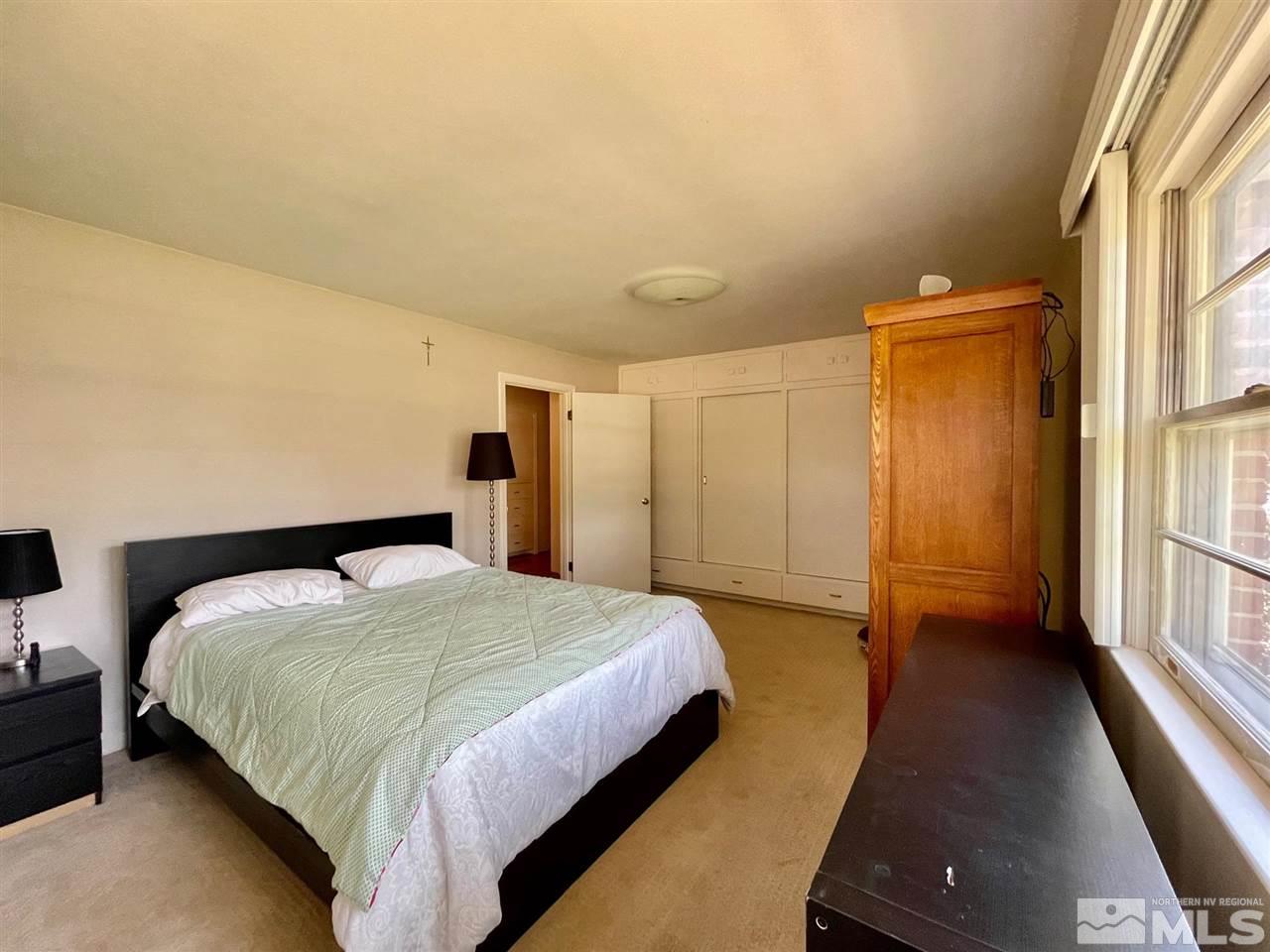1175 Brown Street Reno, NV 89509 - Photo 4 of 31 Photo 4