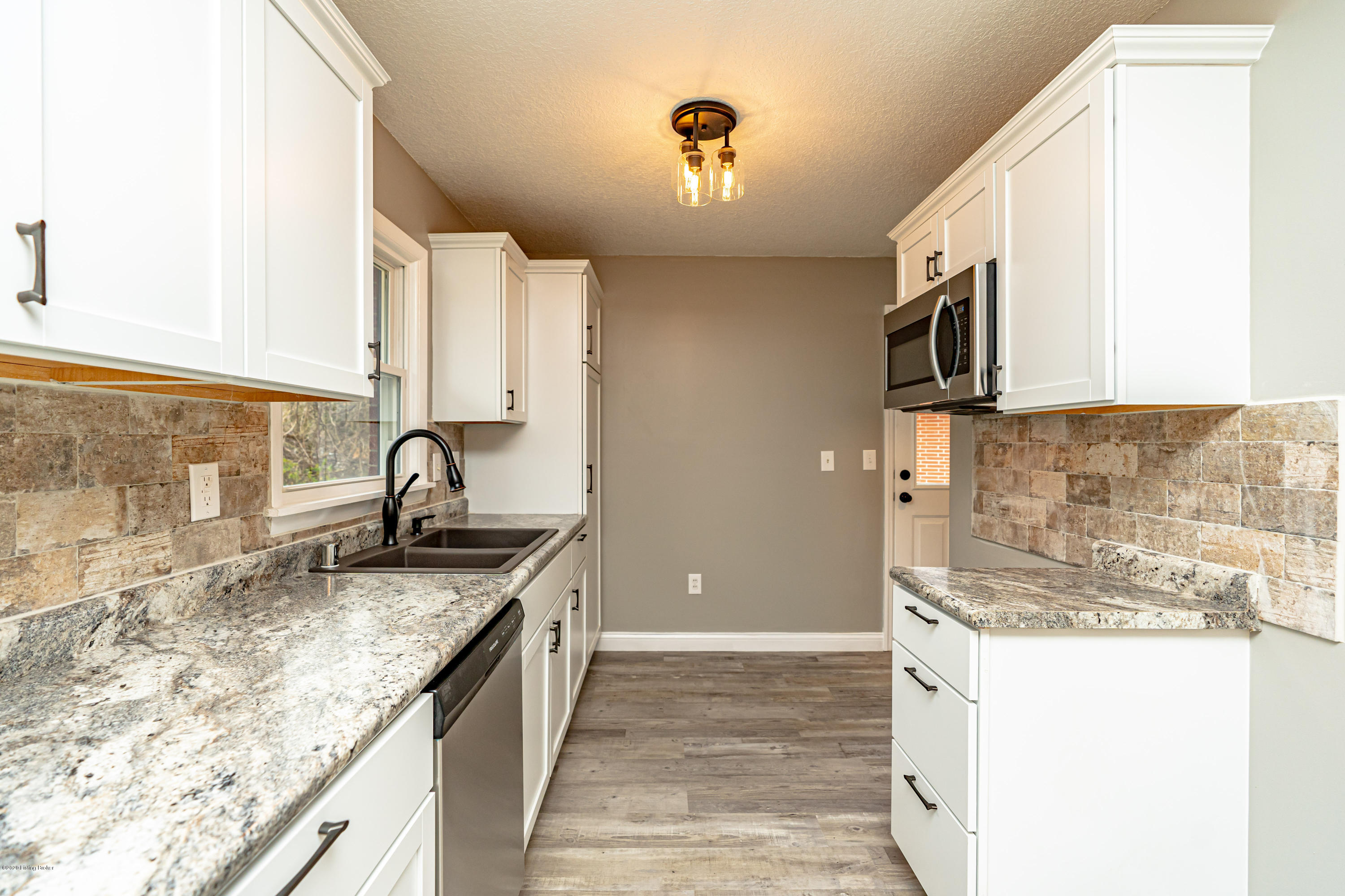 6315 Hunters Grove Road Louisville, KY 40216 - Photo 19 of 61 DSC00215