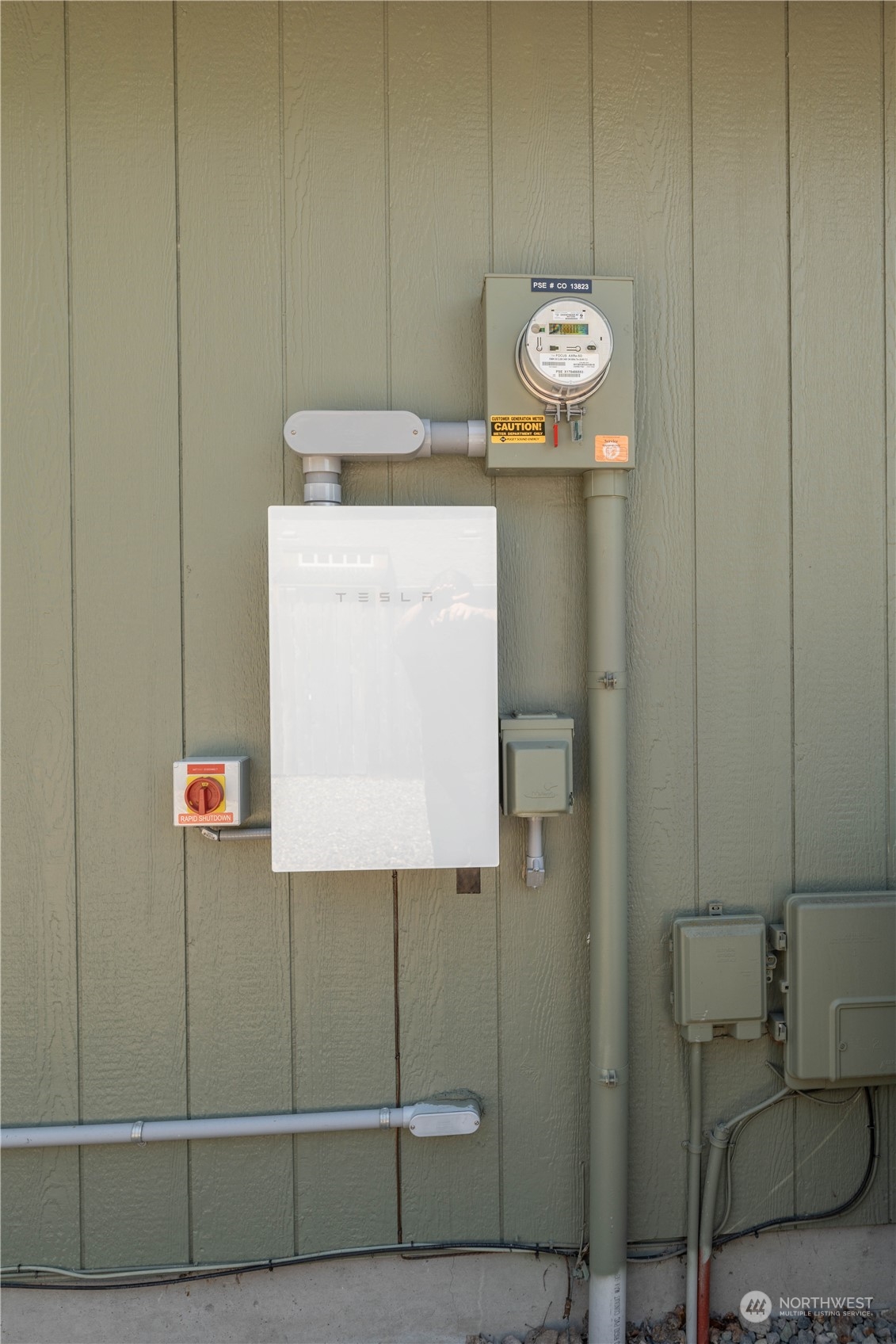 18940 Melon Street Southwest Rochester, WA 98579 - Photo 37 of 39 a view of a hallway with elevator