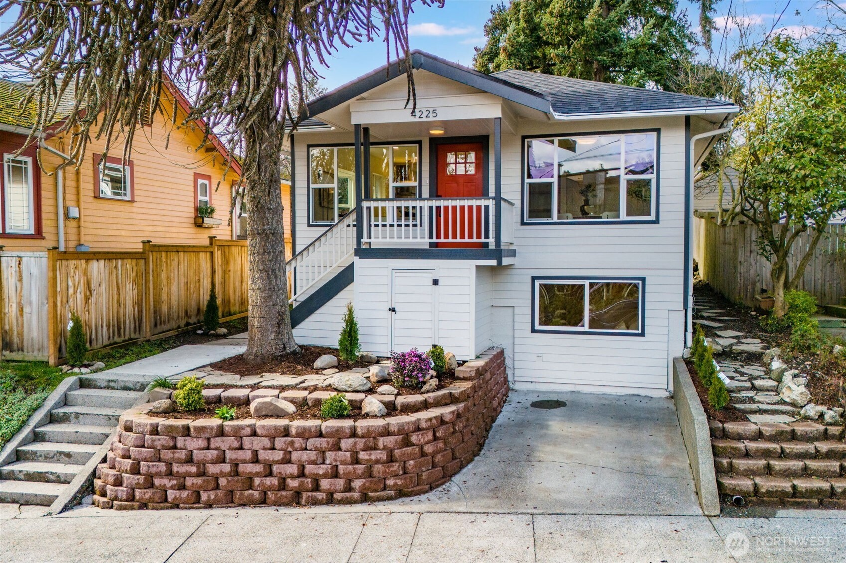 4225 Midvale Avenue North Seattle, WA 98103 - Photo 1 of 29 Gallery Image 1