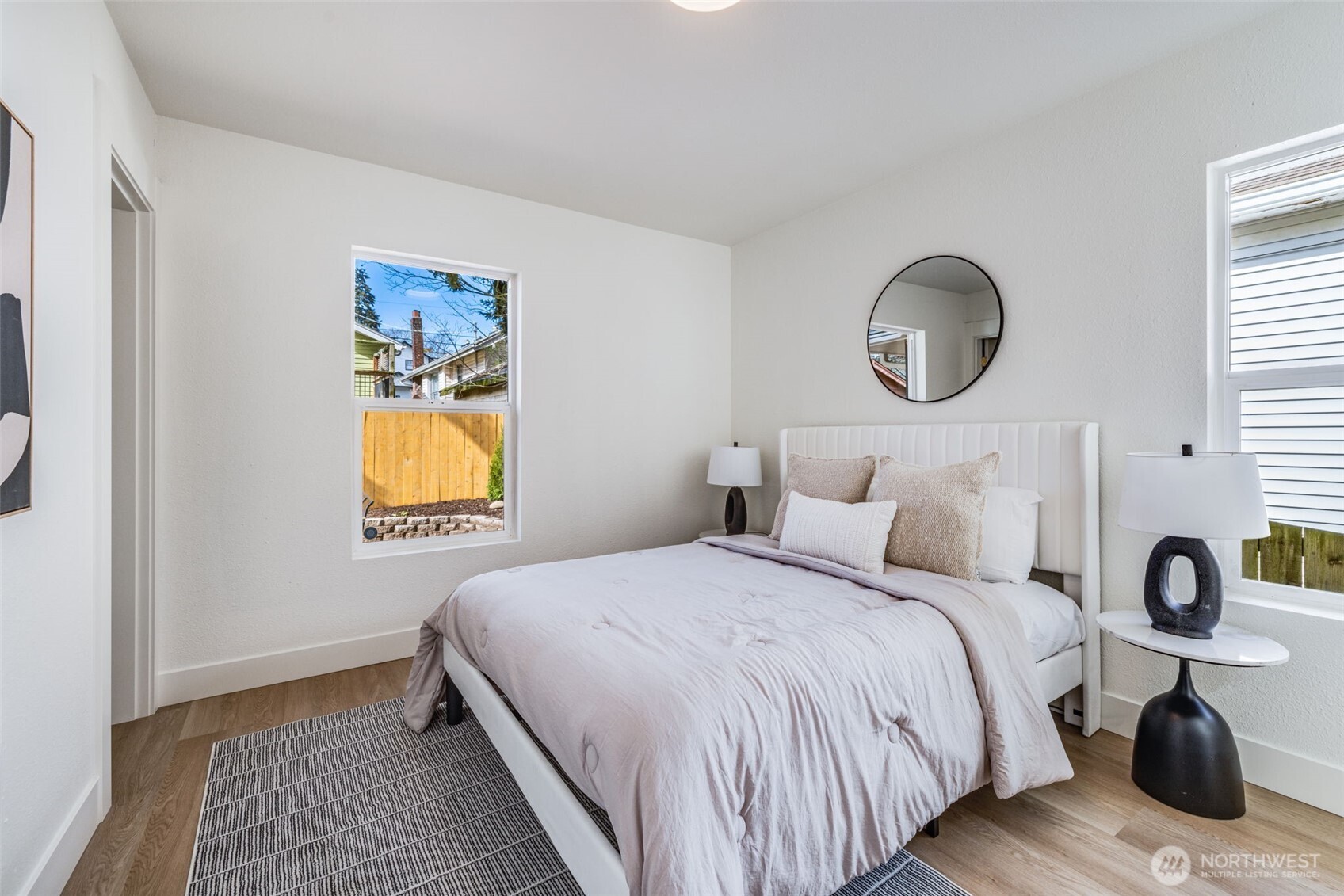4225 Midvale Avenue North Seattle, WA 98103 - Photo 15 of 29 Gallery Image 15