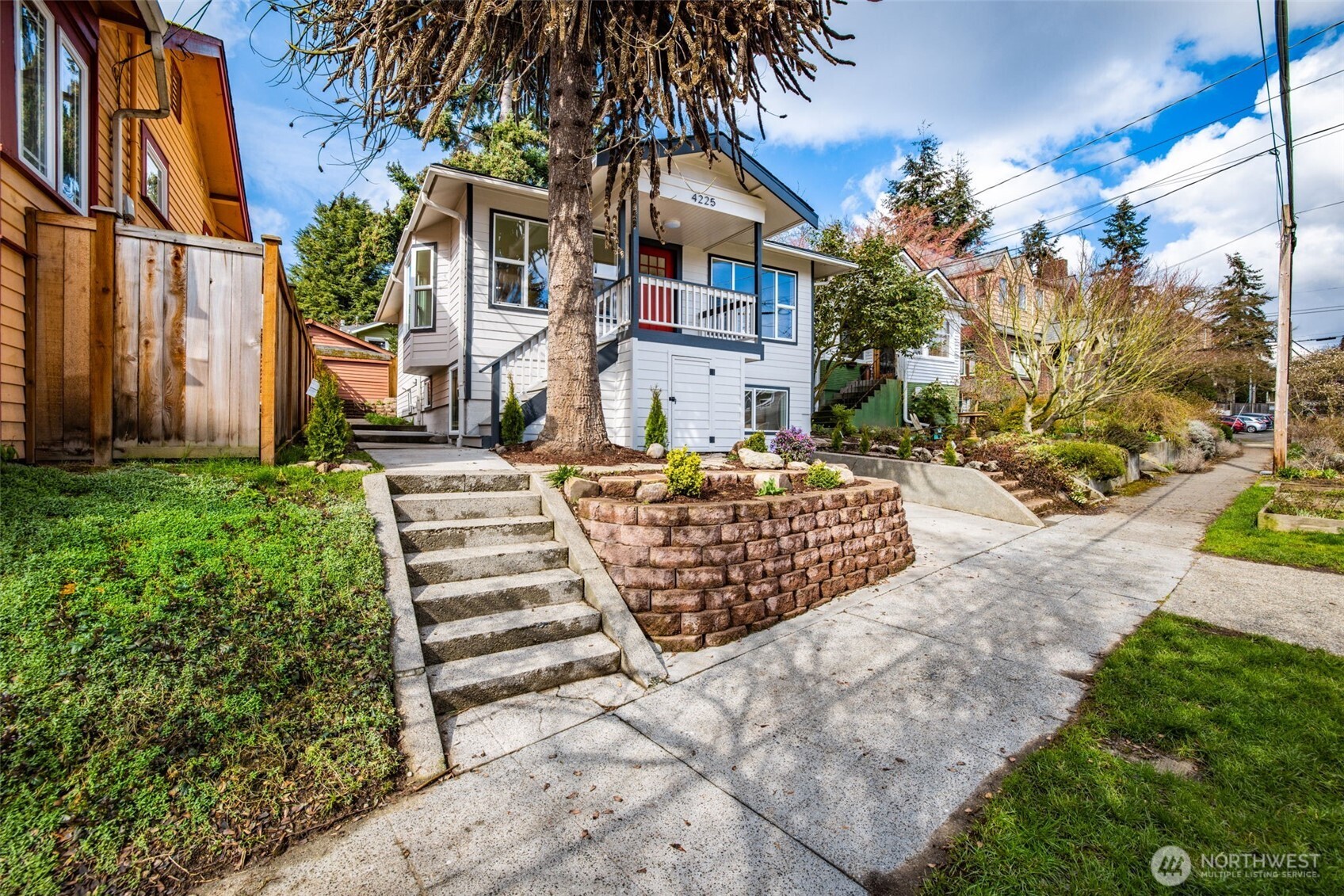 4225 Midvale Avenue North Seattle, WA 98103 - Photo 23 of 29 Gallery Image 23