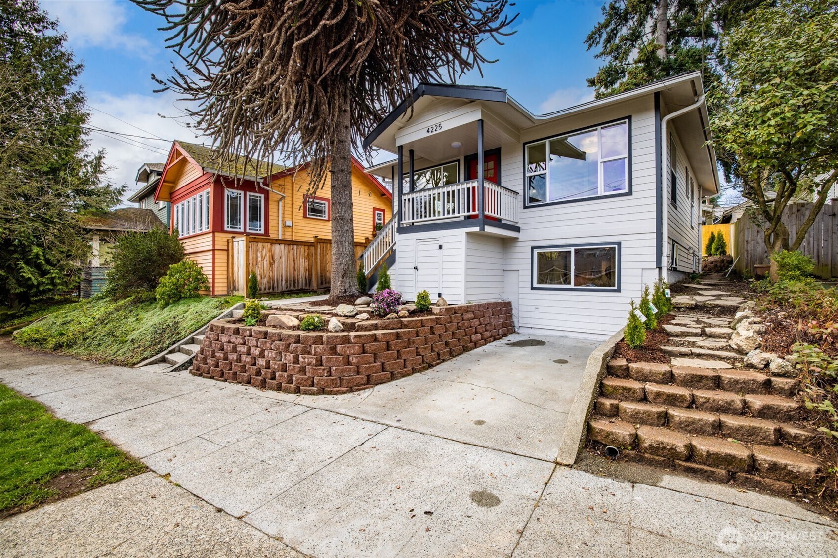 4225 Midvale Avenue North Seattle, WA 98103 - Photo 25 of 29 Gallery Image 25