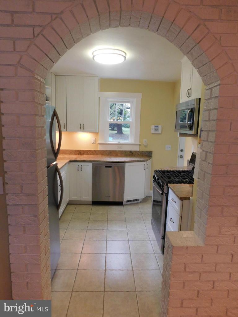 1708 Philadelphia Road Joppa, MD 21085 - Photo 9 of 29 Entry to Kitchen