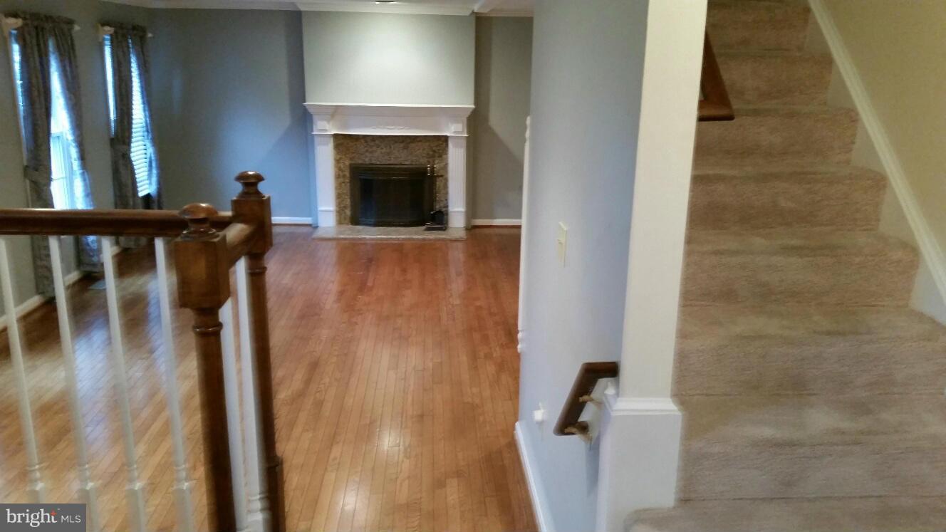 2740 Hill Road Vienna, VA 22181 - Photo 10 of 26 Family Room