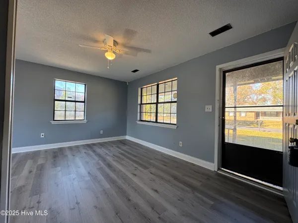 $1,699 | 309 Cardiff Road, Castle Hayne, NC 28429