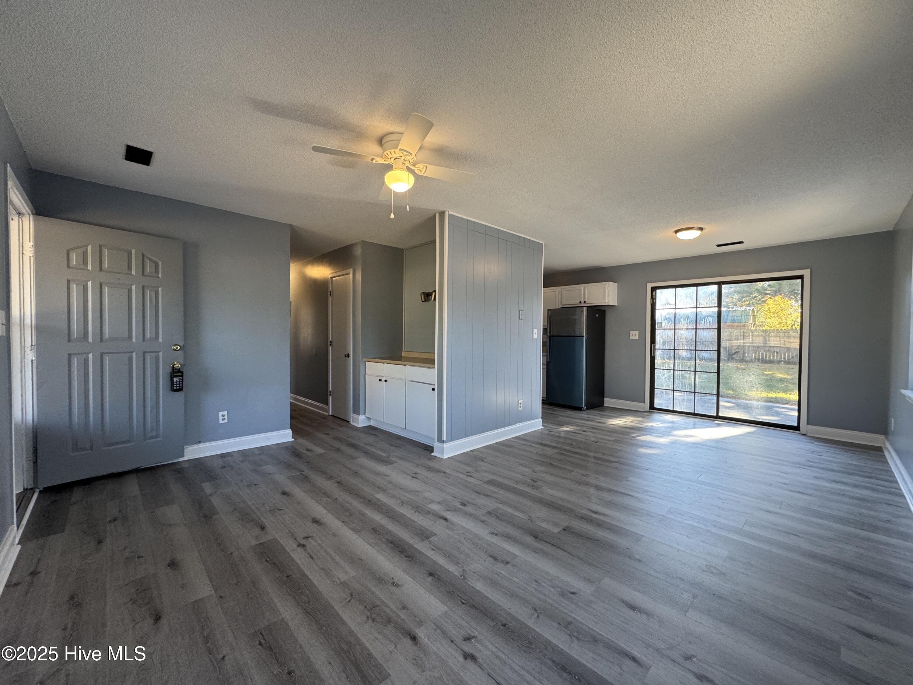 309 Cardiff Road Castle Hayne, NC 28429 - Photo 4 of 21 4 Living