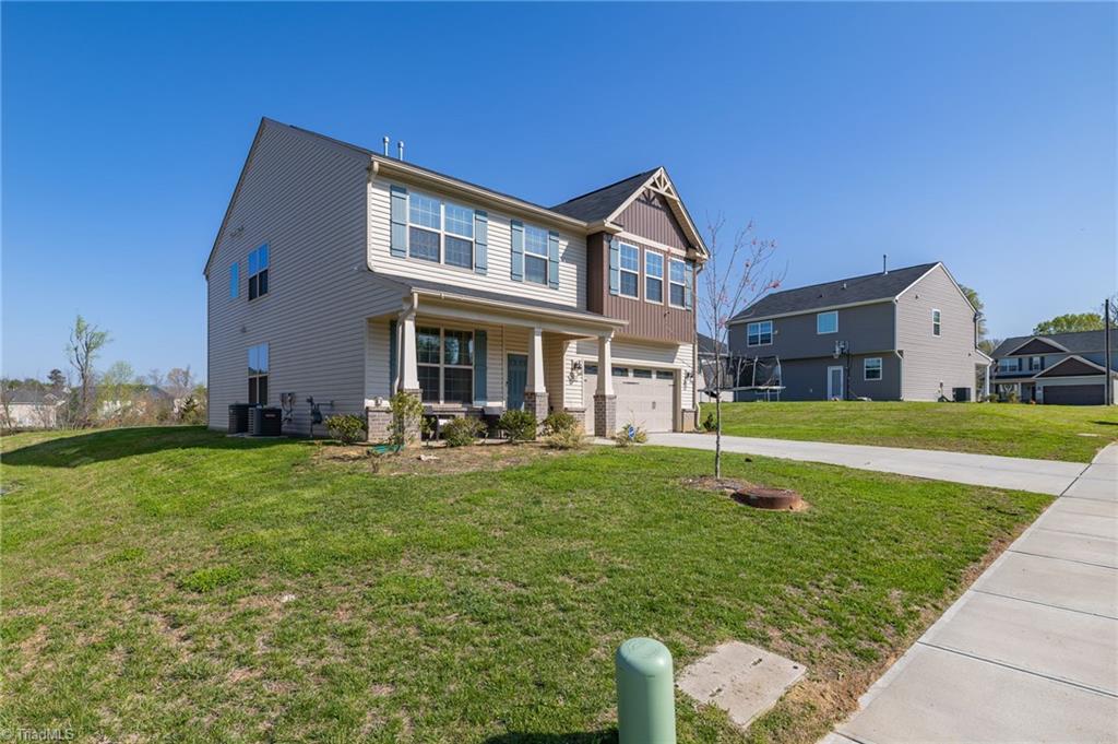 3637 Link Road Greensboro, NC 27405 - Photo 3 of 36 Gallery Image 3