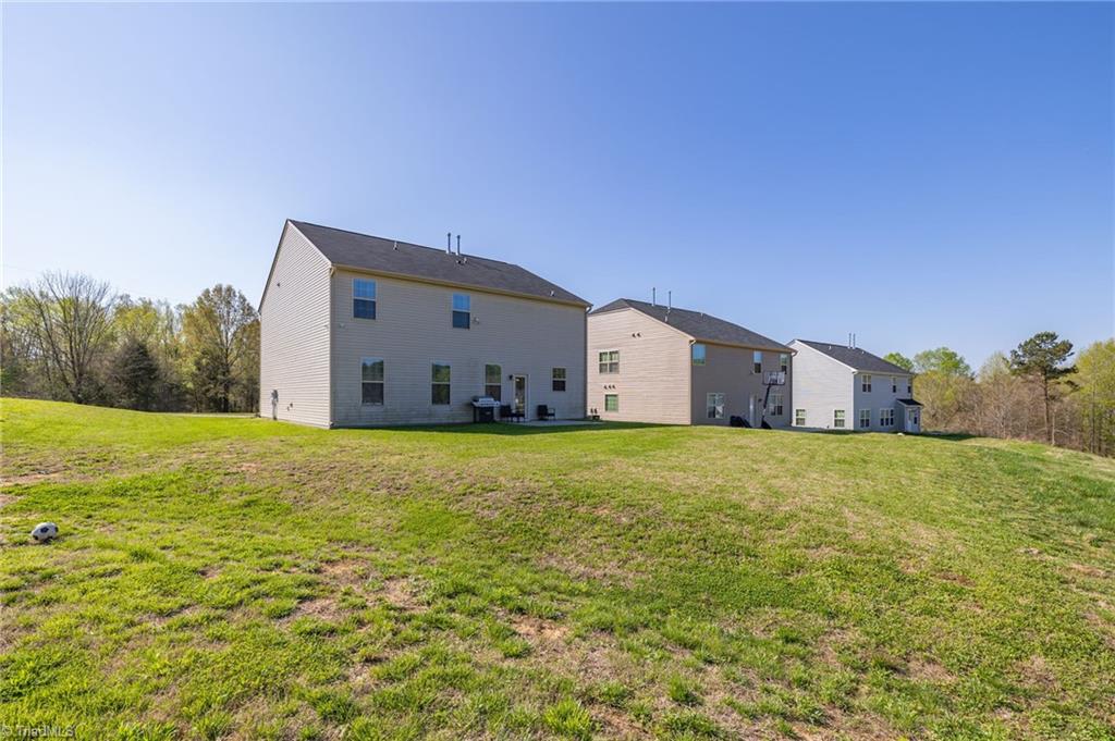 3637 Link Road Greensboro, NC 27405 - Photo 31 of 36 Nice Yard!