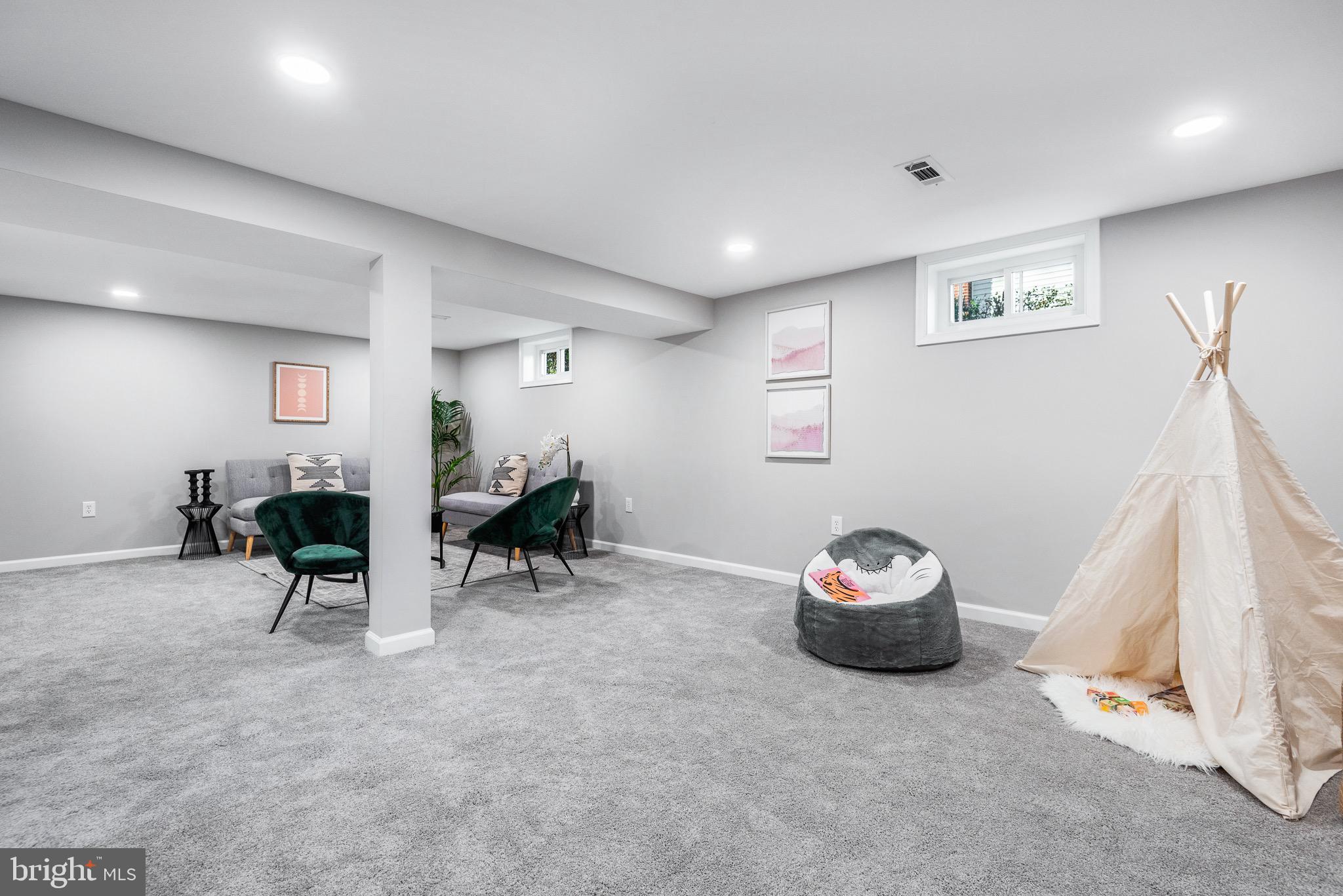 10806 Inwood Avenue Silver Spring, MD 20902 - Photo 32 of 36 Gallery Image 32