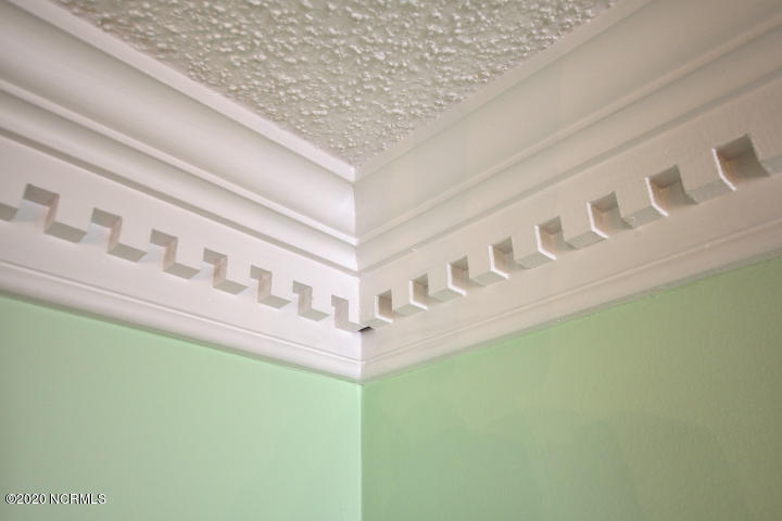 608 Drexel Road Rocky Mount, NC 27803 - Photo 9 of 26 CROWN MOLDING in DR
