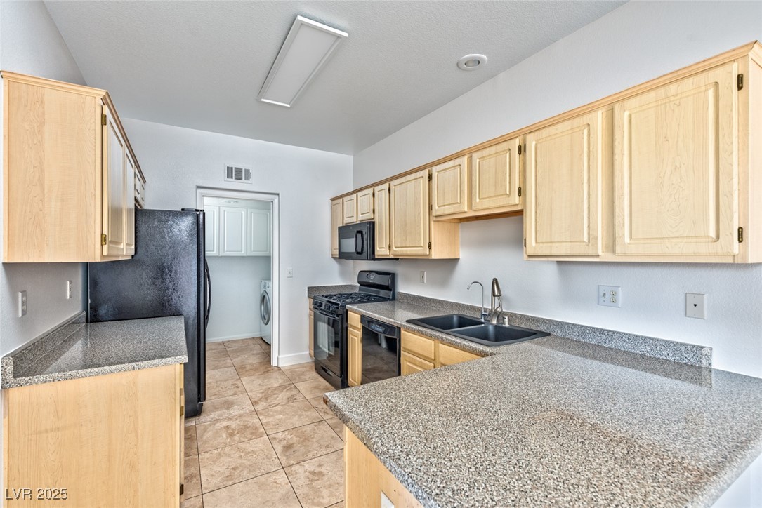 1633 Cave Spring Drive Henderson, NV 89014 - Photo 6 of 22