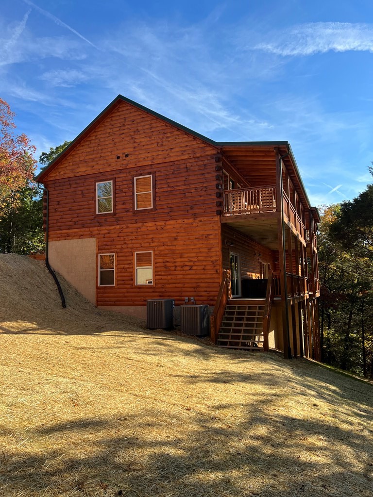 825 String Run Way Pigeon Forge, TN 37862 - Photo 4 of 55 Gallery Image 4